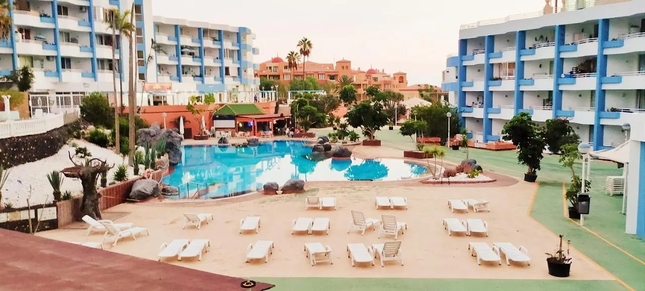 Tropical Green Park - Piscina - Parking - Edificio La Corbeta Apartment