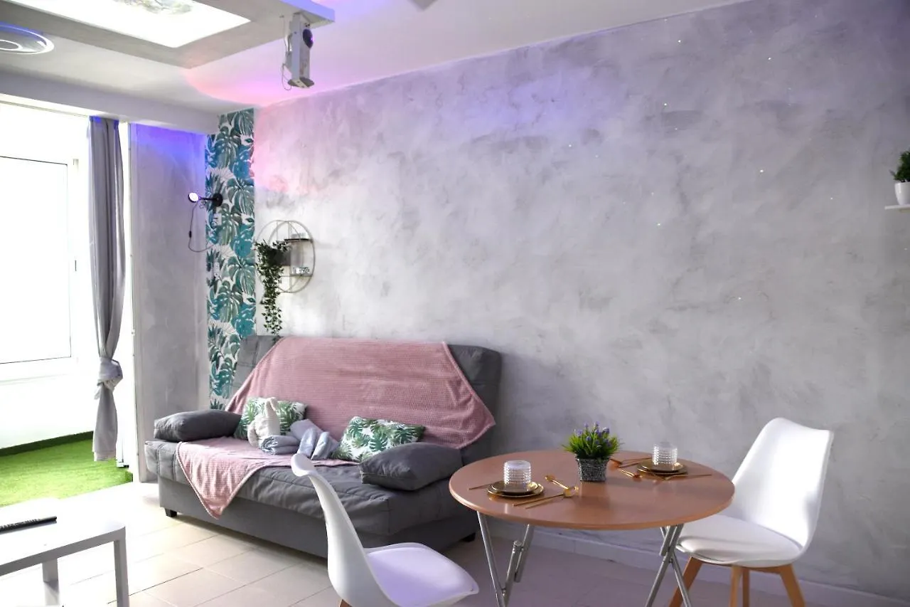 Apartment Tropical Green Park - Piscina - Parking - Edificio La Corbeta